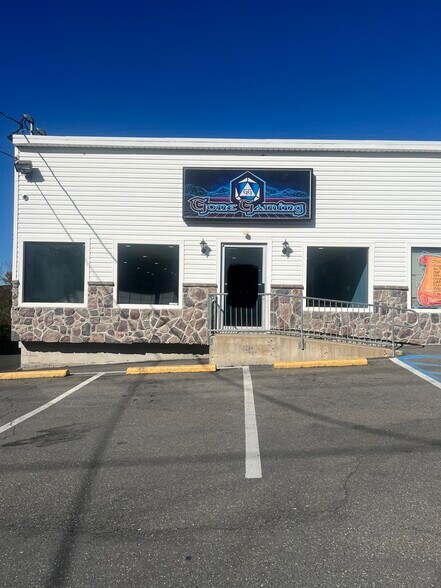 2095 Route 209, Brodheadsville, PA à louer - Photo de l’immeuble – Image 1 sur 4