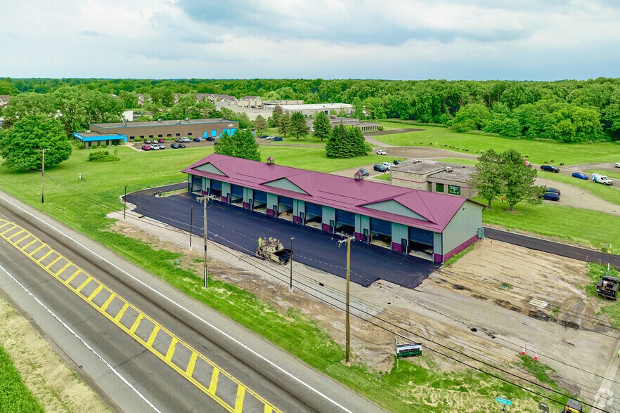 10 Regency Oaks Blvd, Rochester, NY à louer - Aérien – Image 1 sur 13