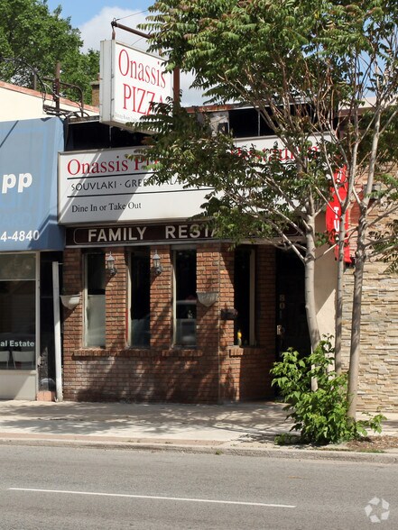804 Eglinton Ave E, Toronto, ON à vendre - Photo de l’immeuble – Image 2 sur 5