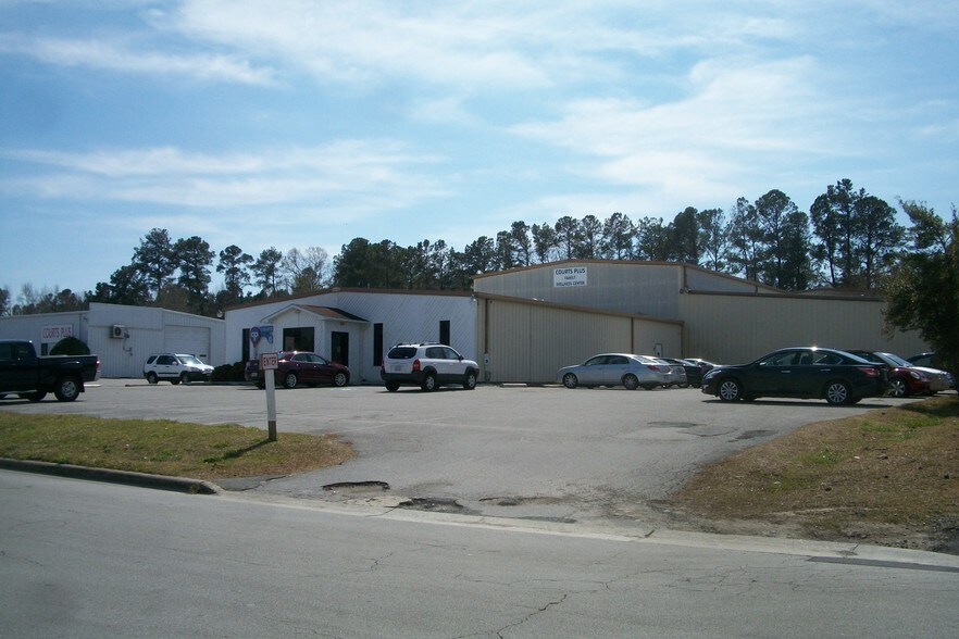 2911 Brunswick Ave, New Bern, NC à louer - Photo de l’immeuble – Image 2 sur 35