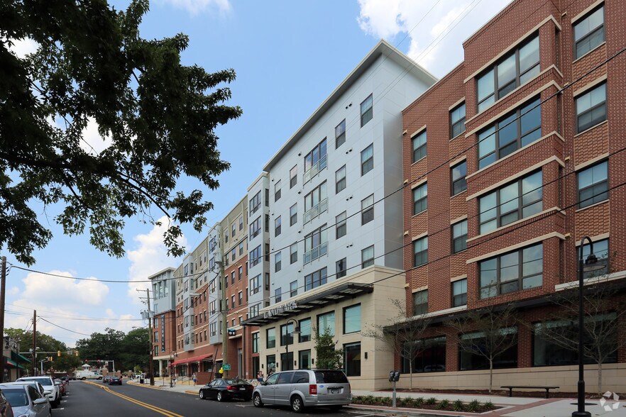 4500 College Ave, College Park, MD à louer - Photo de l’immeuble – Image 2 sur 7