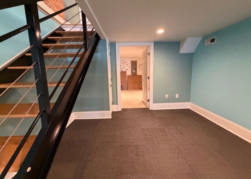 3237 Eastern Ave, Baltimore, MD à louer - Photo intérieure – Image 3 sur 32