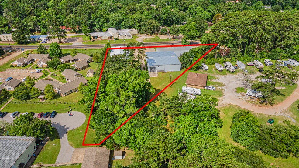 7031 State Highway 75 S, Huntsville, TX à vendre - Photo de l’immeuble – Image 1 sur 23