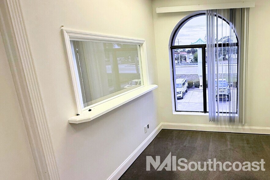 5031 SE Federal Hwy, Stuart, FL à louer - Photo de l’immeuble – Image 2 sur 5