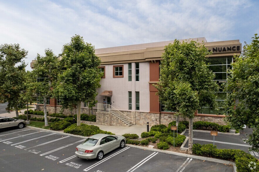 29903 Agoura Rd, Agoura Hills, CA à louer - Photo de l’immeuble – Image 2 sur 6
