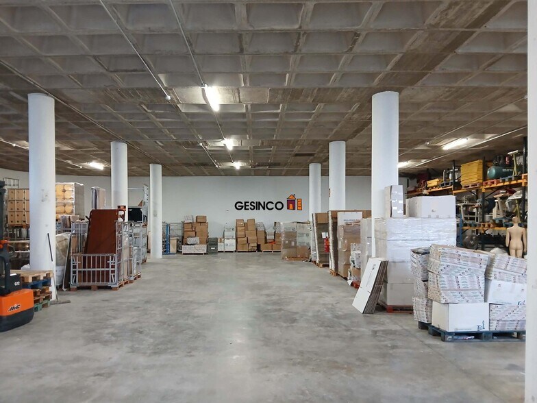 Industriel/Logistique dans Ontinyent, Valencia à vendre - Photo principale – Image 2 sur 5