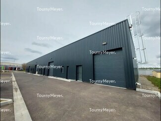 Plus de détails pour Local d'activités à louer