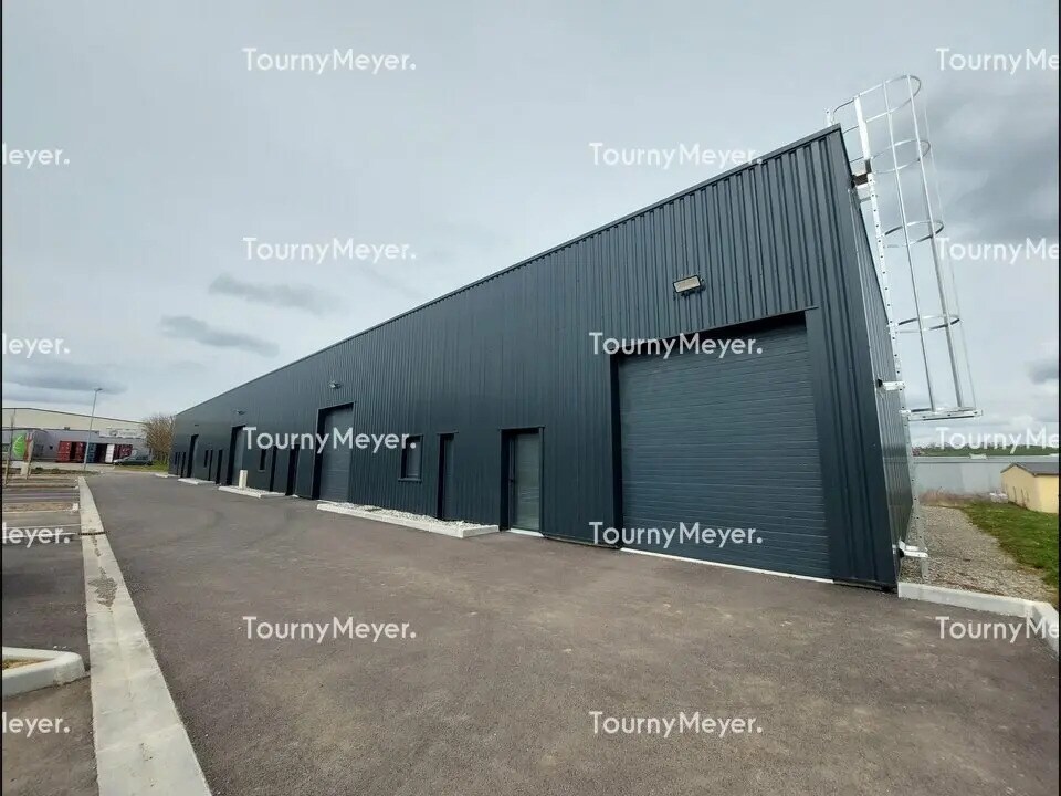 Local d’activités dans Sainte-Foy-d'Aigrefeuille à louer Photo de l’immeuble– Image 1 sur 8