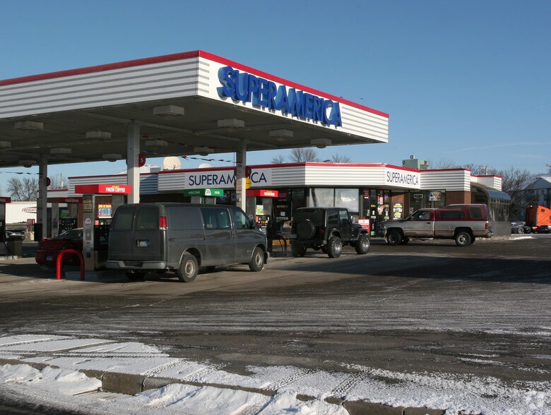 600 Highway 10 S, Saint Cloud, MN à louer - Photo de l’immeuble – Image 2 sur 3