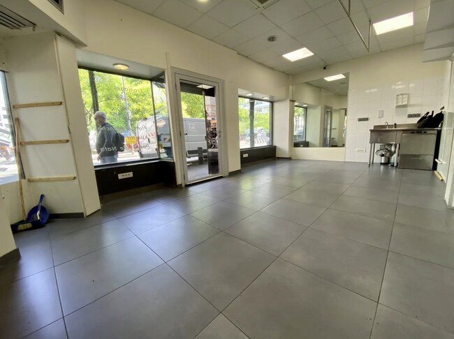 Plus de détails pour 62 Avenue Gambetta, Maisons-Alfort - Local commercial à louer