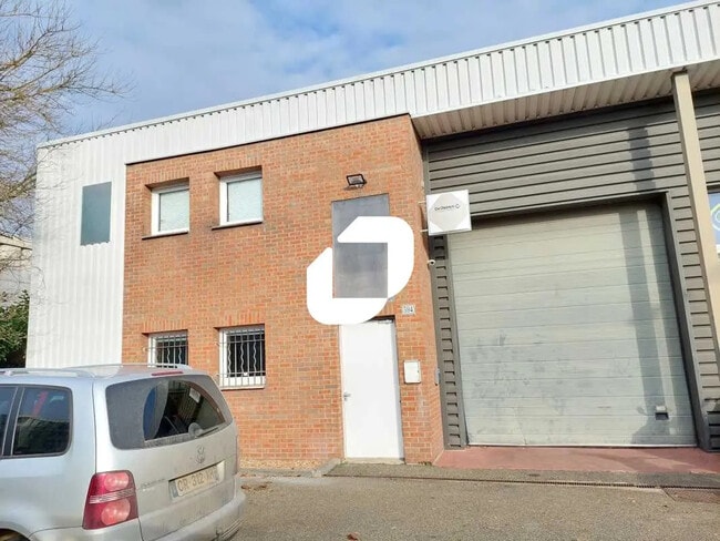 Plus de détails pour Local d’activités à vendre