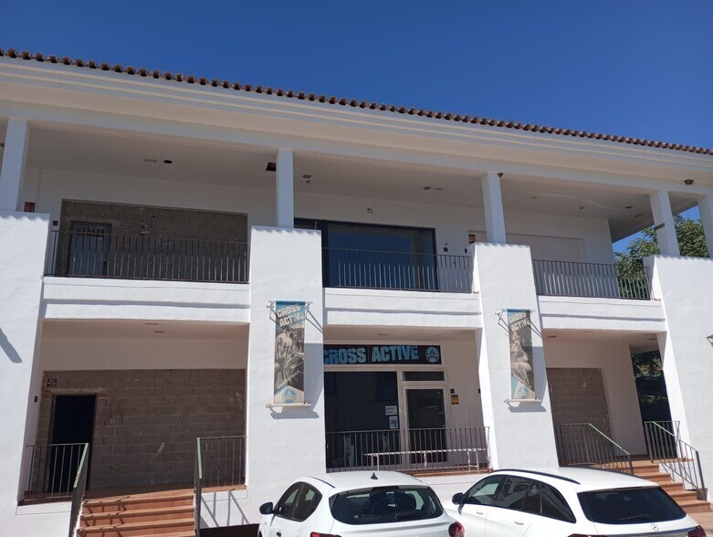 Local commercial dans San Roque, Cádiz à vendre - Photo de l’immeuble – Image 1 sur 9
