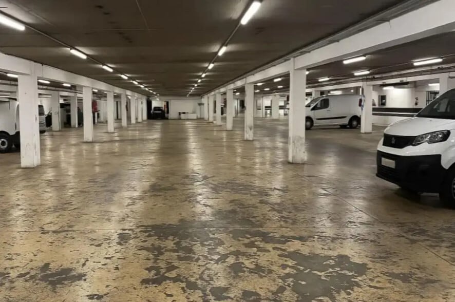 Industriel/Logistique dans Montrouge à louer - Photo de l’immeuble – Image 3 sur 6