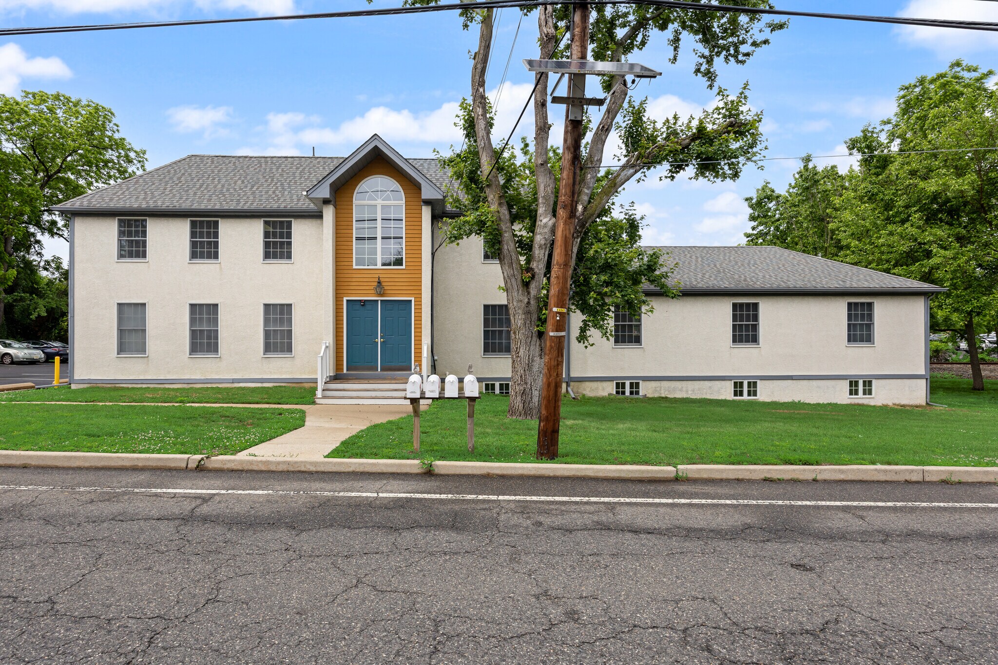 715 E Main St, Moorestown, NJ à vendre Photo de l’immeuble– Image 1 sur 13