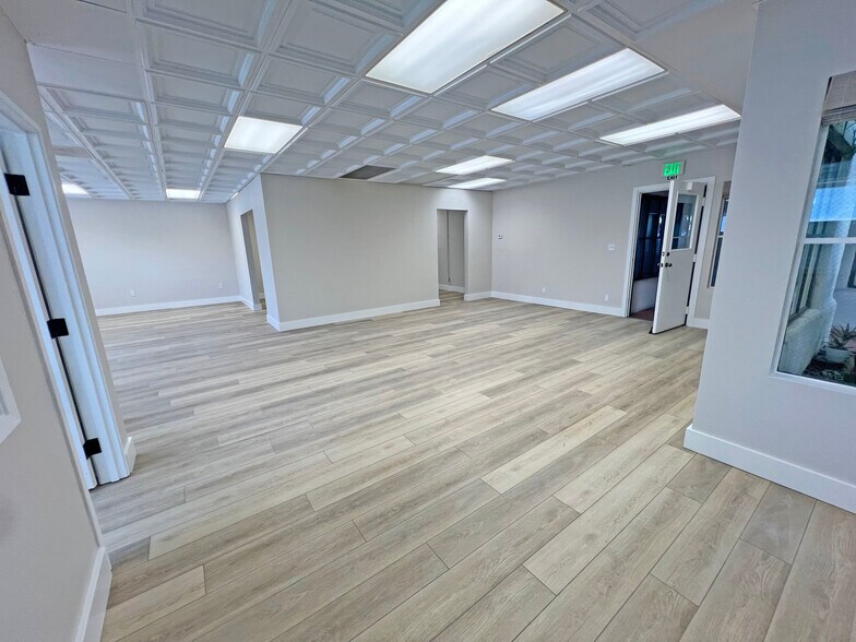 418 Chapala St, Santa Barbara, CA à louer - Photo de l’immeuble – Image 2 sur 21