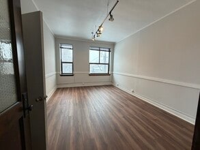 1467 N Elston Ave, Chicago, IL à louer Photo intérieure– Image 2 sur 3