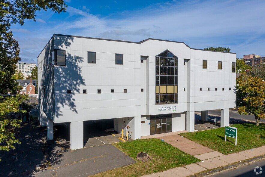 81 Gillett St, Hartford, CT à louer - Photo de l’immeuble – Image 2 sur 6