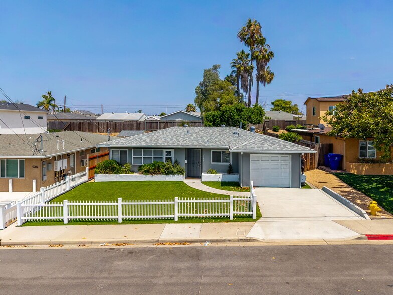 5205 Tipton St, San Diego, CA à vendre - Photo de l’immeuble – Image 2 sur 8