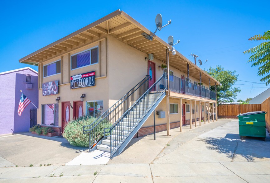 1049 Jefferson Blvd, West Sacramento, CA à louer - Photo principale – Image 1 sur 28