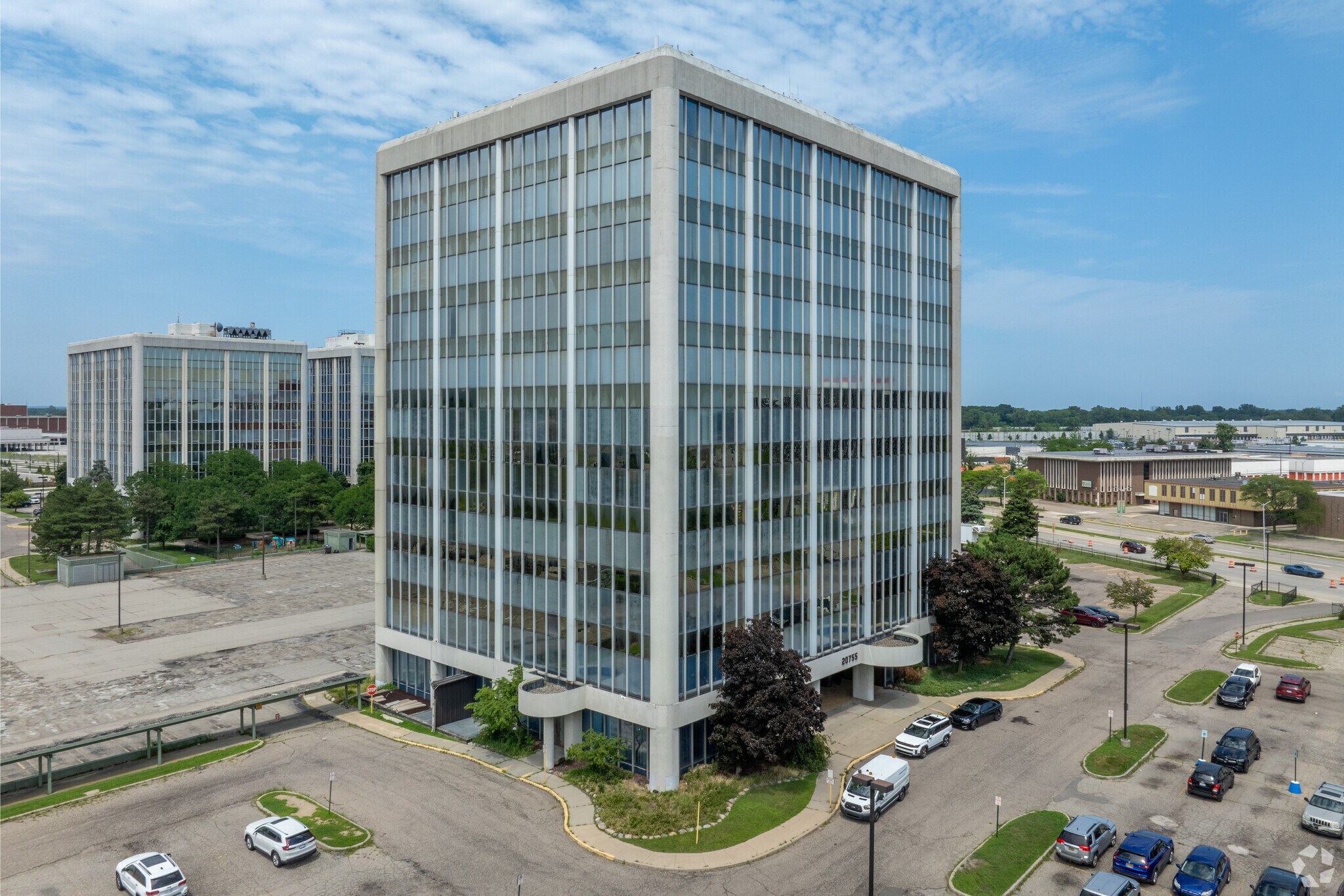 20755 Greenfield Rd, Southfield, MI à vendre Photo principale– Image 1 sur 13