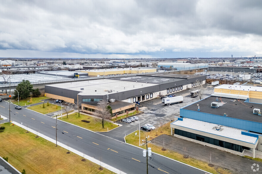 2900 Av André, Dorval, QC à louer - Aérien – Image 3 sur 3