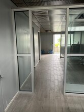 1701 N Palm Canyon Dr, Palm Springs, CA à louer Photo intérieure– Image 2 sur 3