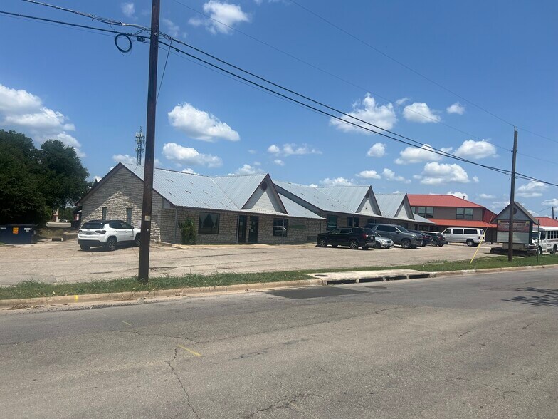 809 Martin Luther King Jr. Dr, Copperas Cove, TX à vendre - Photo de l’immeuble – Image 2 sur 11