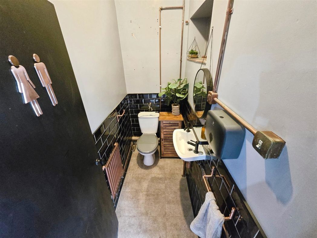 167-175 Grangeway, Rushden, NTH NN10 9JE - Lot 169 - - Photo intérieure - Image 1 of 2