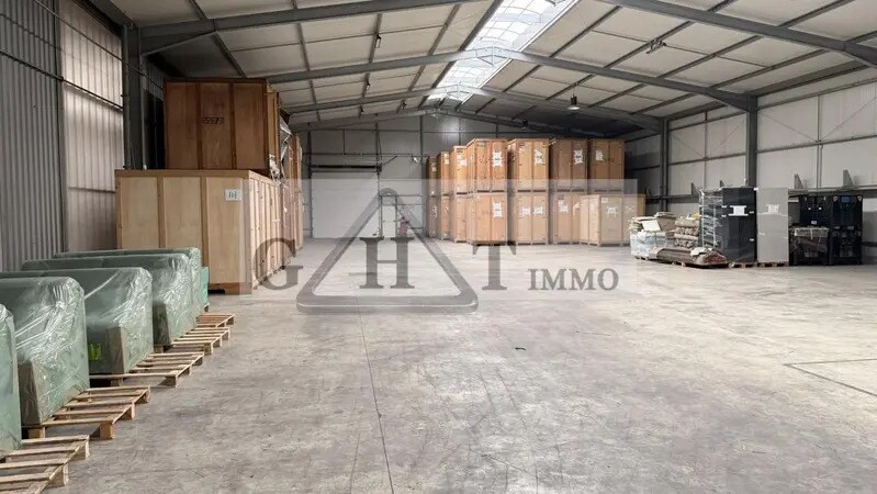 Industriel/Logistique dans Mareuil-lès-Meaux à louer - Photo de l’immeuble – Image 1 sur 13