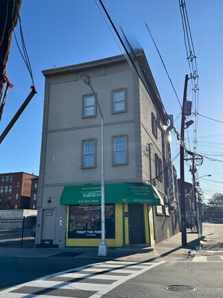Plus de détails pour 331 Straight St, Paterson, NJ - Logement à vendre