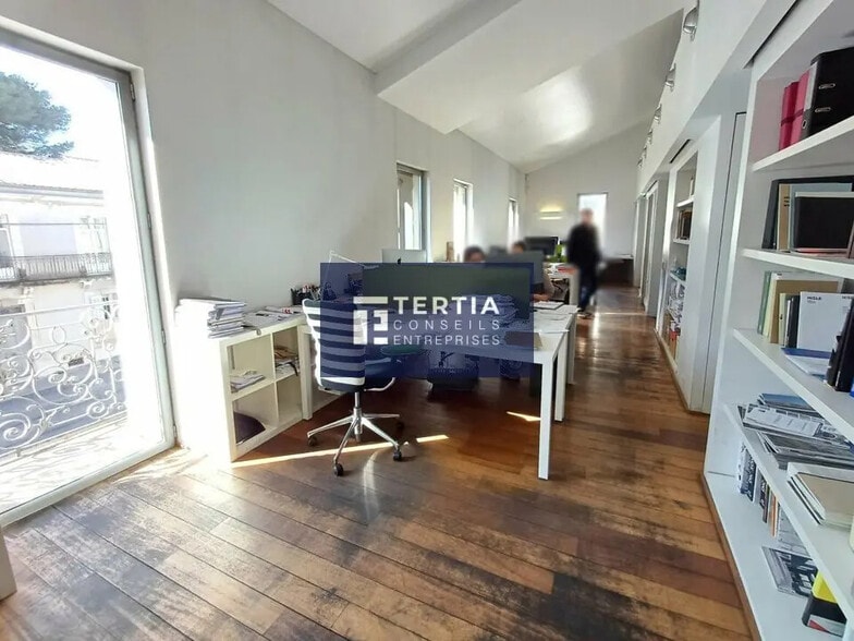 Bureau dans Montpellier à louer - Photo de l’immeuble – Image 2 sur 8