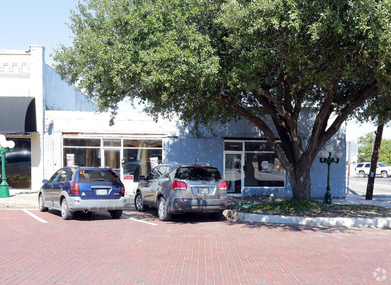 1102 Main St, Commerce, TX à vendre - Photo de l’immeuble – Image 2 sur 11