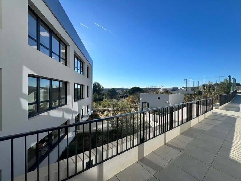 2881 Route Des Cretes, Valbonne à louer - Photo de l’immeuble – Image 2 sur 25