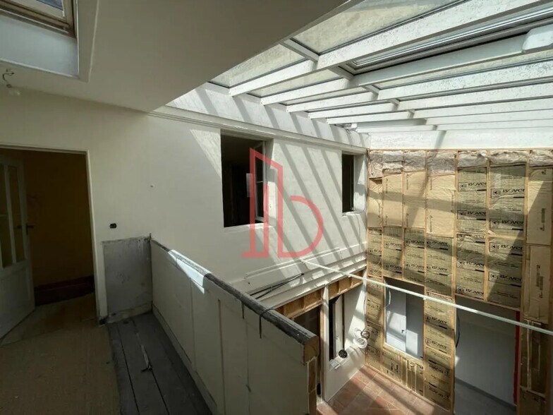 Bureau dans Bordeaux à vendre - Photo de l’immeuble – Image 2 sur 5
