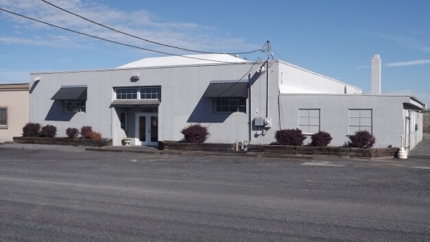 708 E Penn St, Moses Lake, WA à vendre - Photo principale – Image 1 sur 11