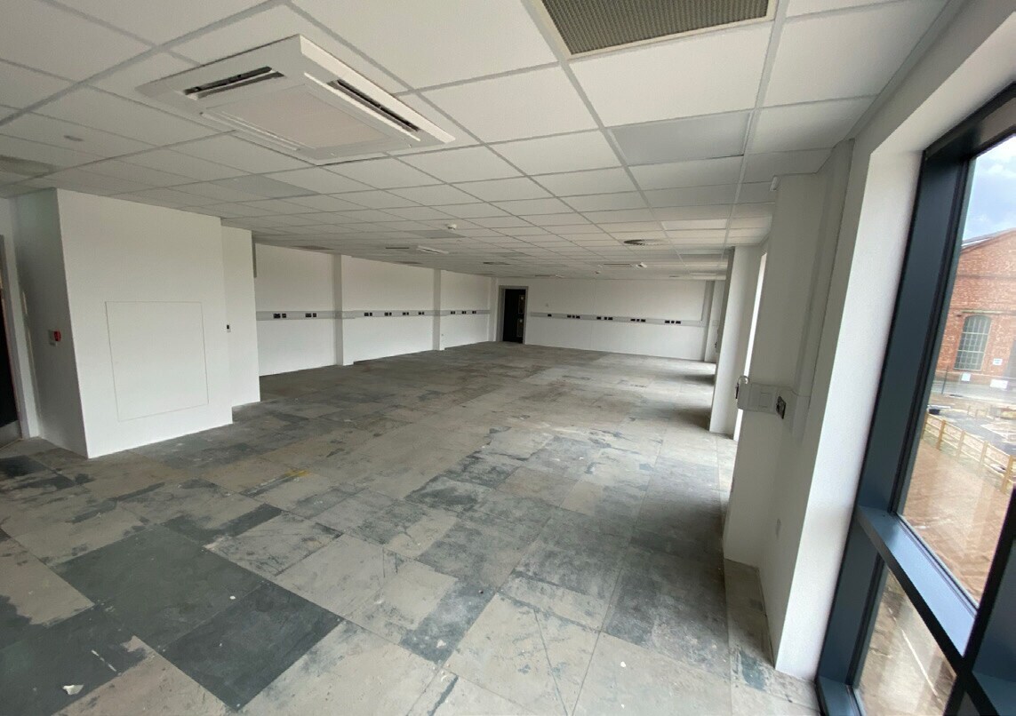 Poplar Av, Lincoln à louer Photo de la construction– Image 1 sur 7