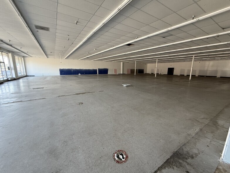 6555 Stage Rd, Memphis, TN à louer - Photo de l’immeuble – Image 2 sur 12