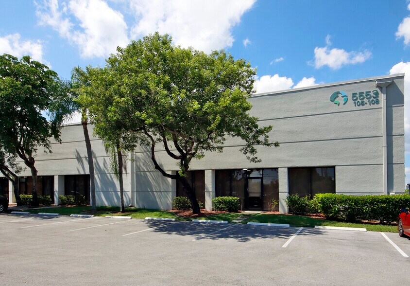 5553 Anglers Ave, Fort Lauderdale, FL à louer - Photo de l’immeuble – Image 2 sur 13