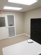 77 Main St, Andover, MA à louer Photo intérieure– Image 2 sur 4