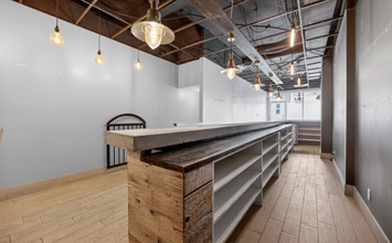 904 Bloor St W, Toronto, ON à louer Photo intérieure– Image 2 sur 5