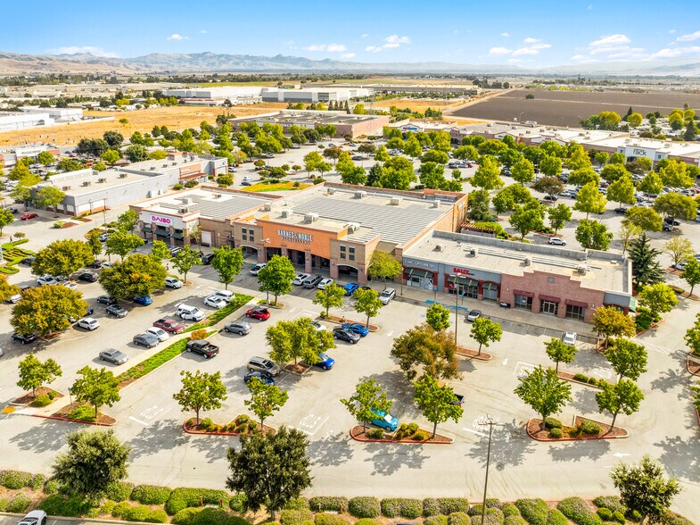 Camino Arroyo Dr portefeuille de 4 biens à vendre sur LoopNet.fr - Photo principale – Image 1 sur 3