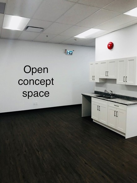 18635 52nd Ave, Surrey, BC à louer - Autre – Image 3 sur 12