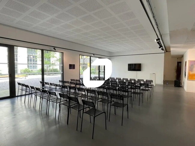 Plus de détails pour Bureau à vendre