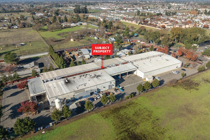 322 Bellevue Ave, Santa Rosa, CA à vendre - Photo de l’immeuble – Image 1 sur 2