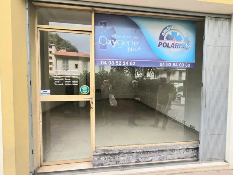 142 Avenue Henry Dunant, Nice à vendre - Photo de l’immeuble – Image 3 sur 9