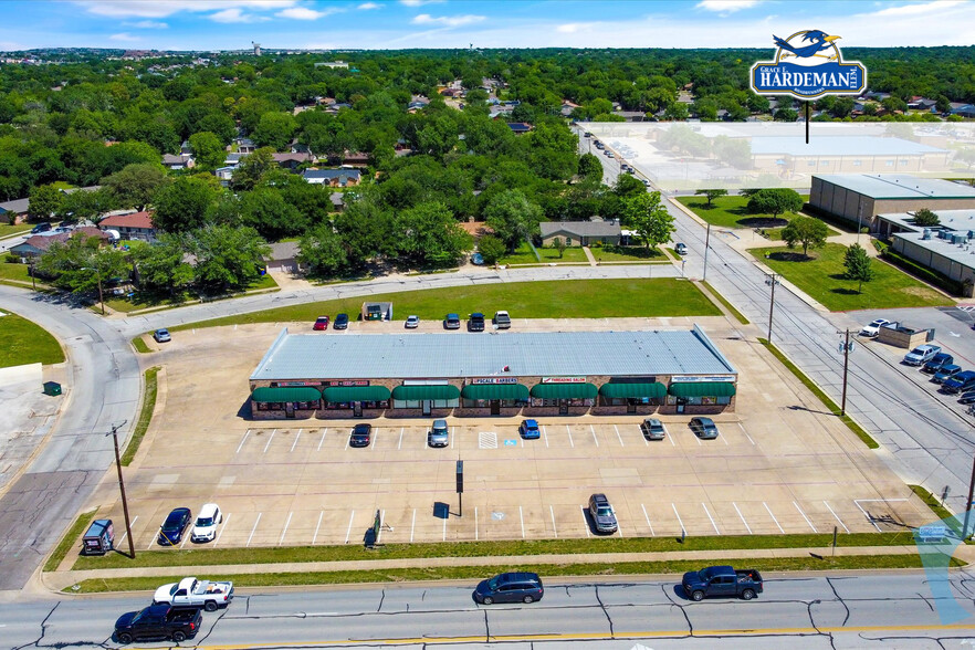 6101 Watauga Rd, Watauga, TX à louer - Photo de l’immeuble – Image 3 sur 10