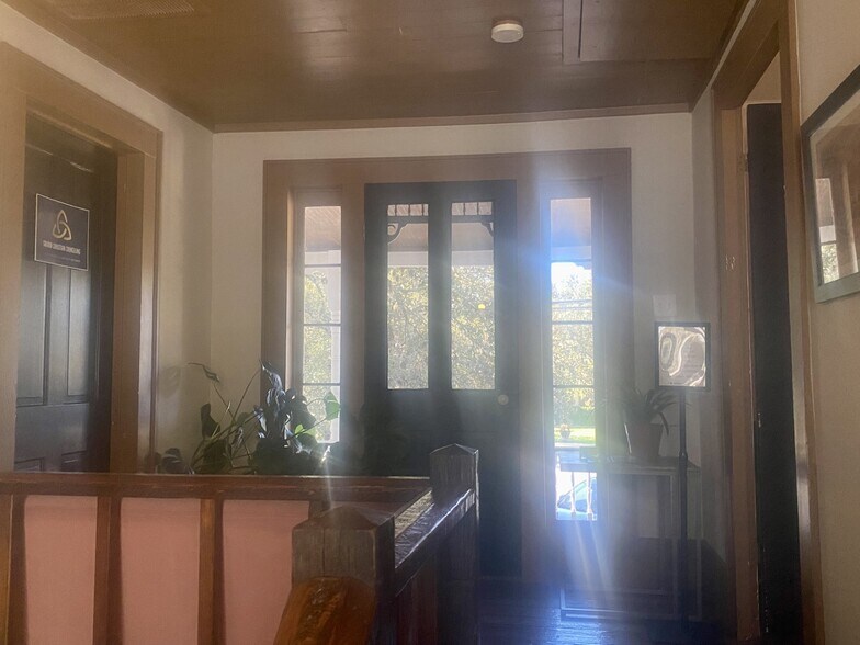 7 N Main St, Salado, TX à louer - Photo de l’immeuble – Image 3 sur 19
