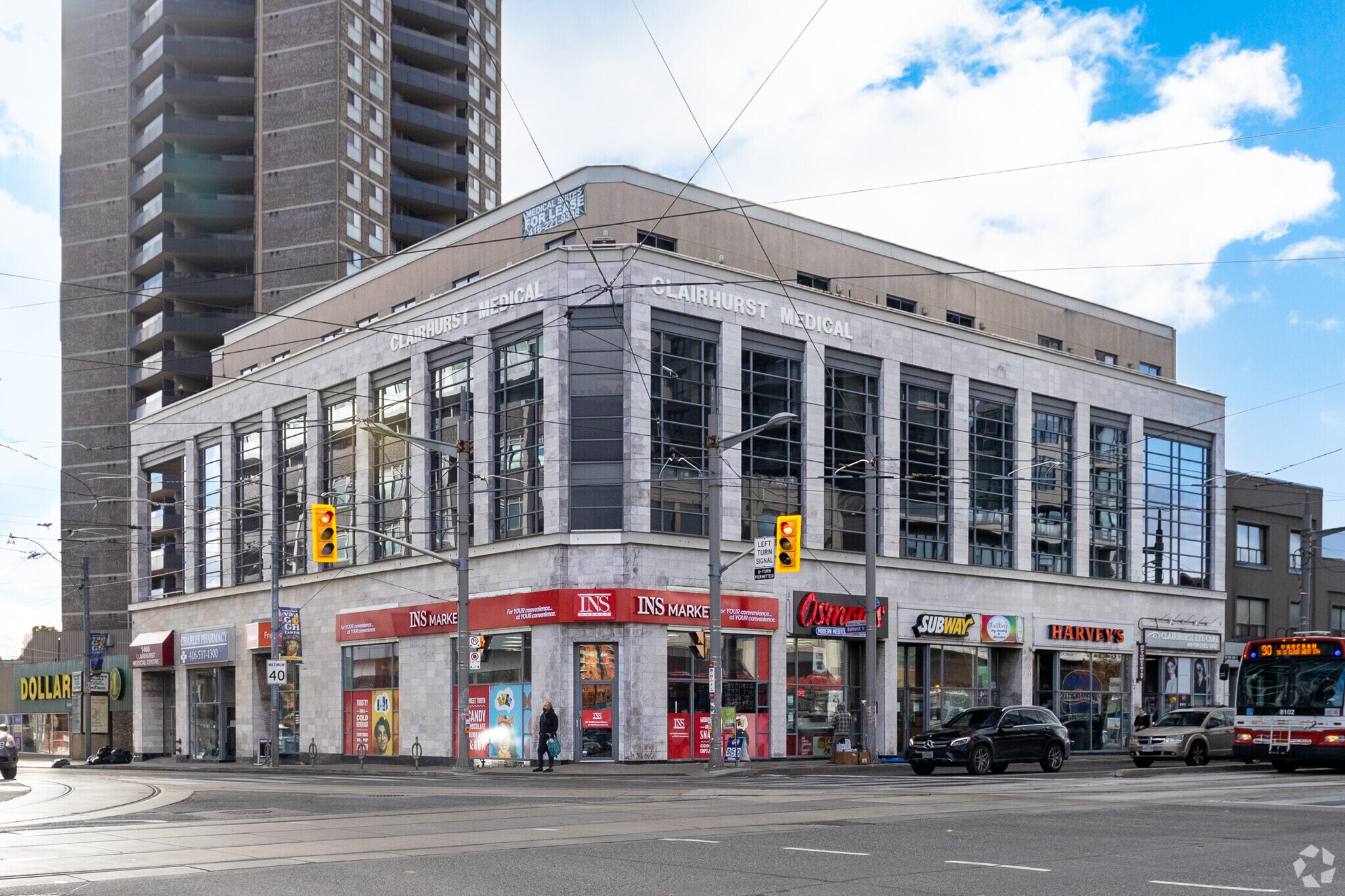 1466 Bathurst St, Toronto, ON à vendre Photo principale– Image 1 sur 4