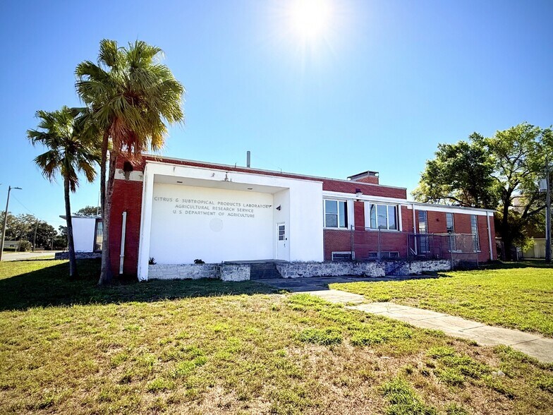 600 Avenue S NW, Winter Haven, FL à vendre - Photo de l’immeuble – Image 3 sur 23