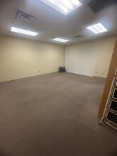 231-233 S Lemon Ave, Walnut, CA à louer Photo intérieure– Image 1 sur 3